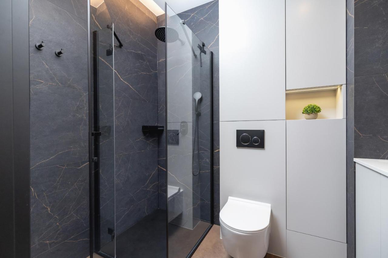 Solaris Park Apartment Tauron Arena By Renters Prestige Krakau Exterior foto